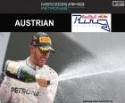 Lewis Hamilton 2016 Avusturya Grand Prix içinde sezonun üçüncü zaferini kutluyor